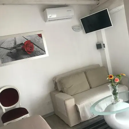 公寓式酒店 Dei Roccoli 托斯科拉诺-马德尔诺